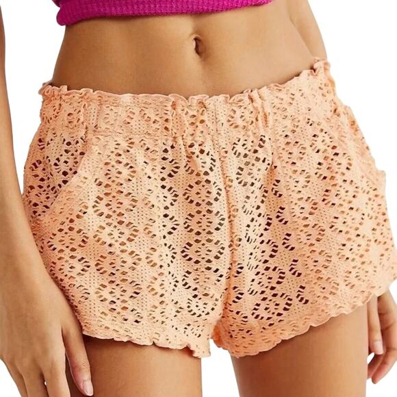 FREE PEOPLE Beach Crochet Love Shorts in Autumn Peach Size S New without Tag - Picture 1 of 9